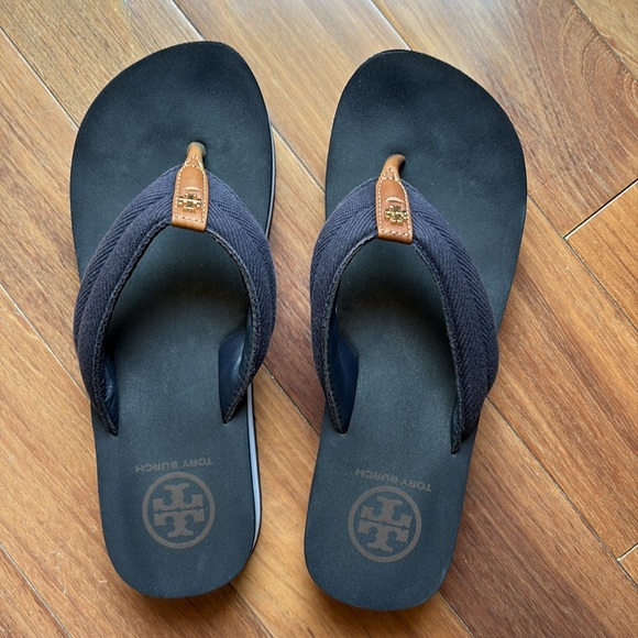 TORY BURCH CANVAS FLIP-FLOP - Picture 6 of 9